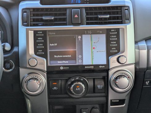 Used 2022 Toyota 4Runner SR5 Premium w/ Moonroof Package AWD/4WD image 19