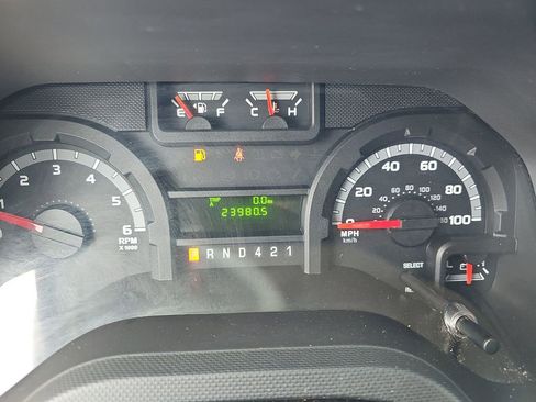 Used 2019 Ford E-350 and Econoline 350 Super Duty w/ Power Windows & Locks Group image 14