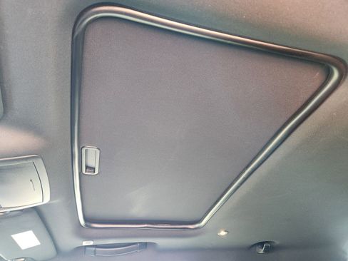 Used 2023 Dodge Challenger R/T w/ Blacktop Package image 33