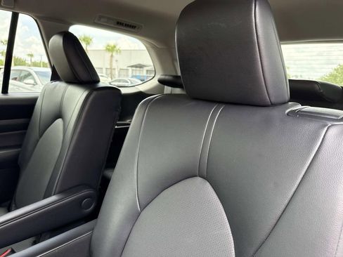 Used 2024 Toyota Grand Highlander FWD image 16