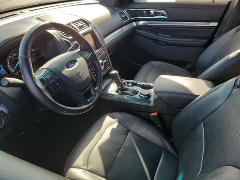 Used 2016 Ford Explorer Sport w/ Equipment Group 401A AWD/4WD image 3