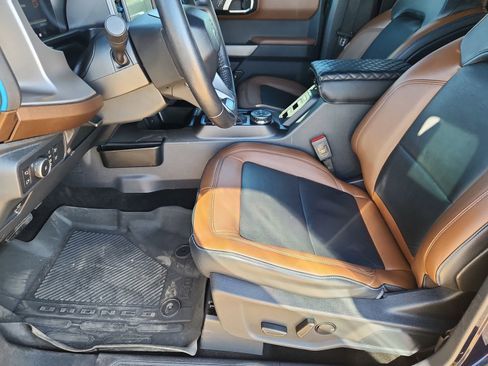 Used 2021 Ford Bronco Outer Banks image 8