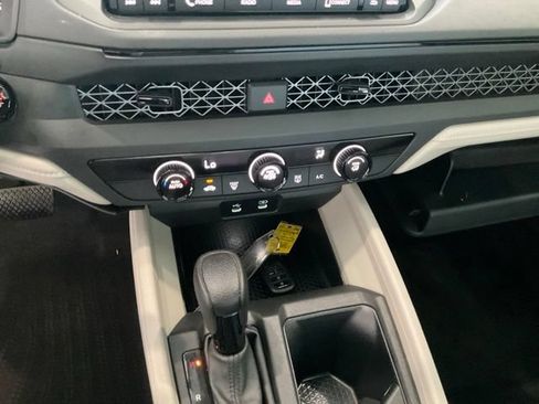 Certified 2023 Honda Accord LX image 13