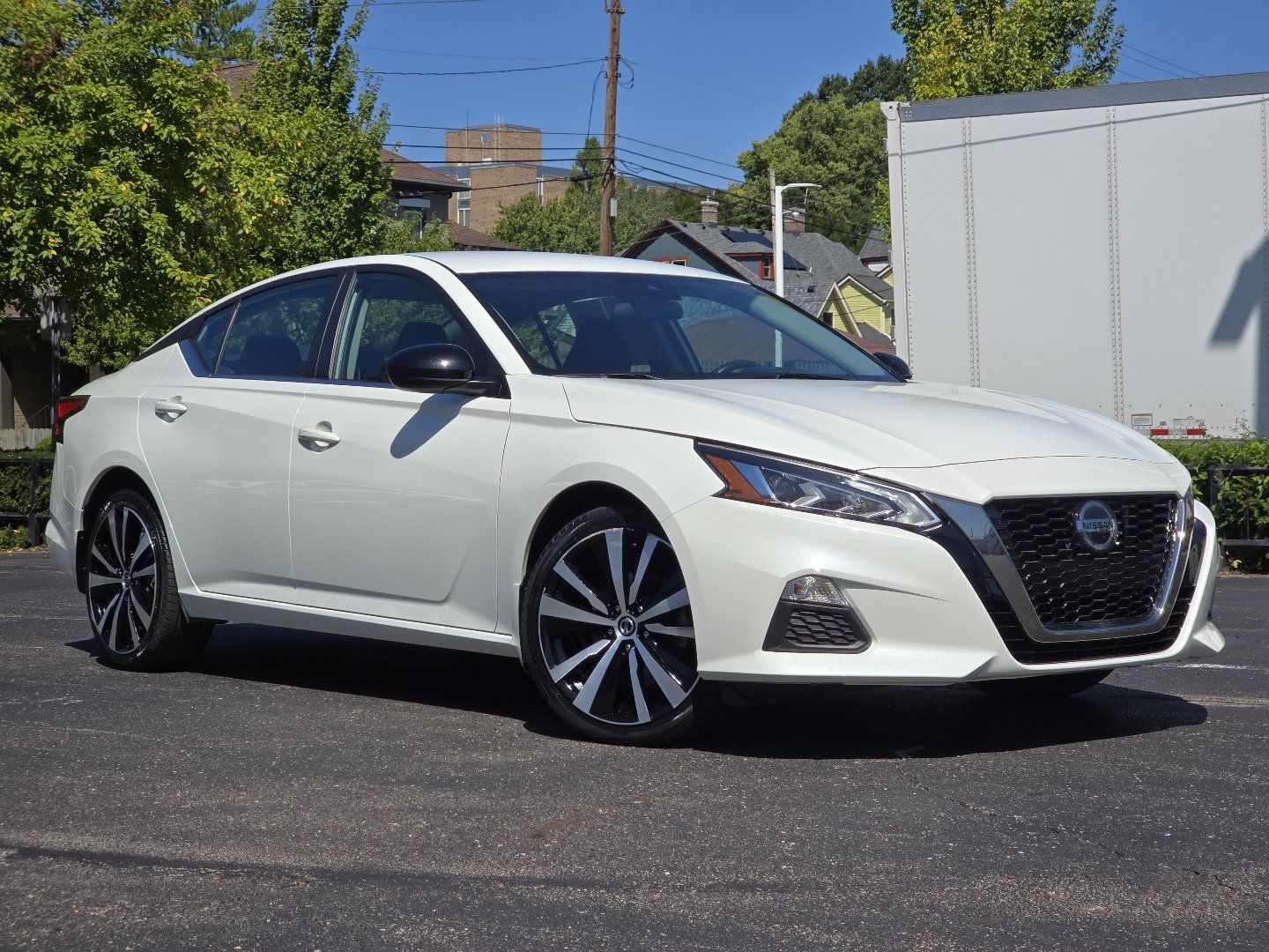 Used 2021 Nissan Altima 2.5 SR AWD/4WD image 2