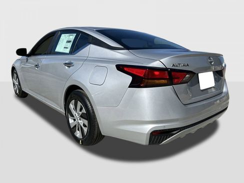 New 2025 Nissan Altima 2.5 S image 3