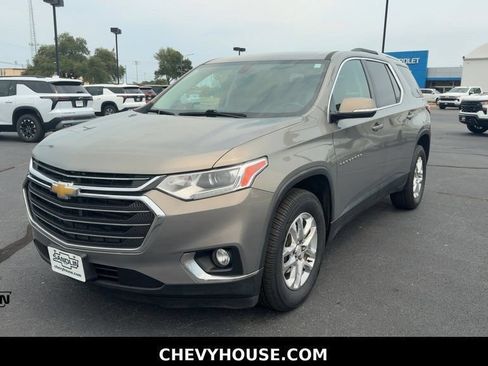 Used 2018 Chevrolet Traverse LT FWD image 4