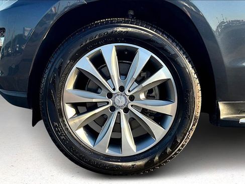 Used 2016 Mercedes-Benz GL 320 BlueTEC 4MATIC image 34