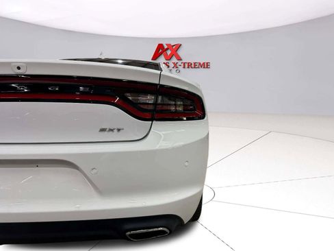 Used 2017 Dodge Charger SXT w/ AWD Plus Group image 15