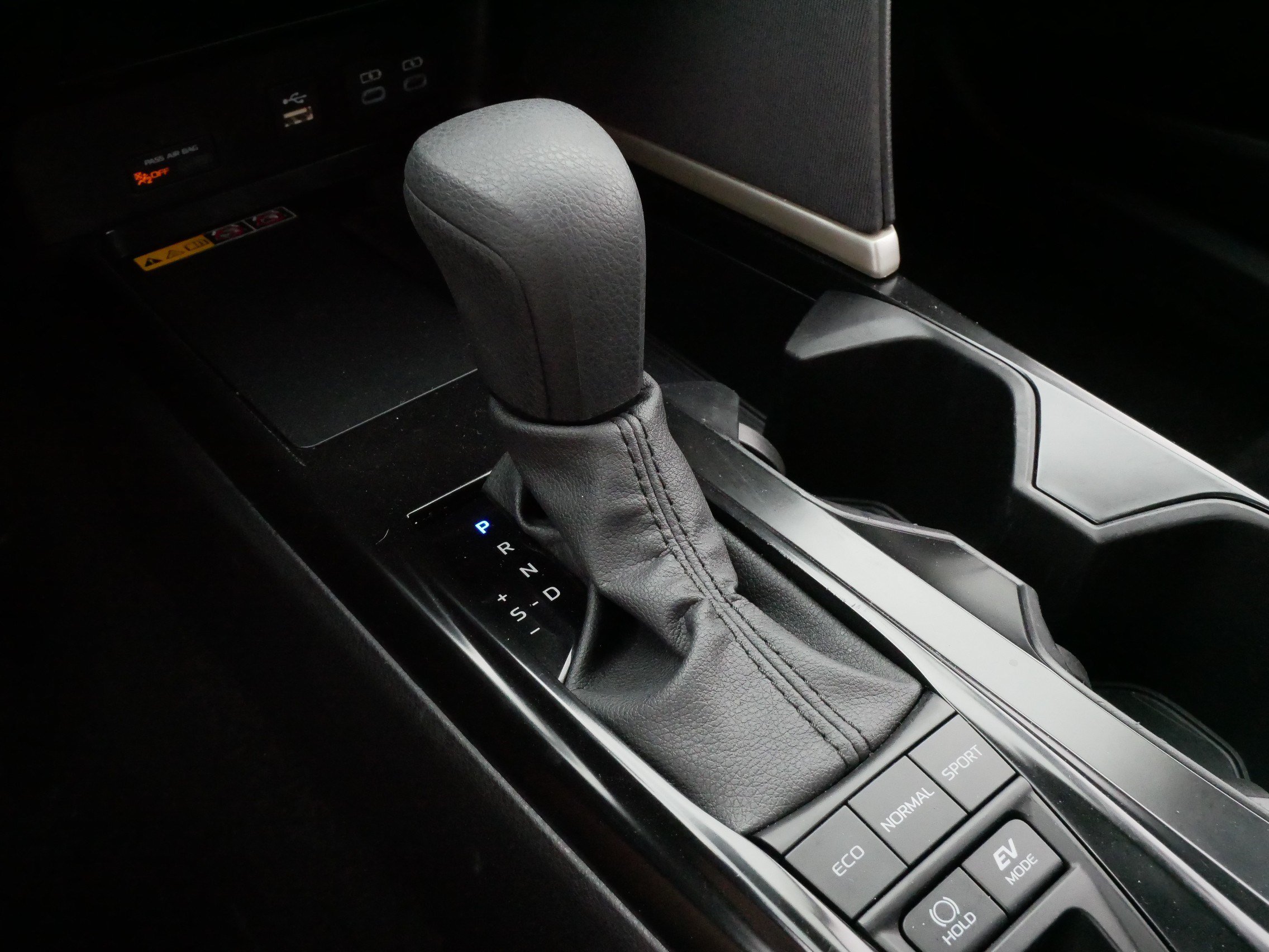 Certified 2026 Toyota Camry LE FWD image 25