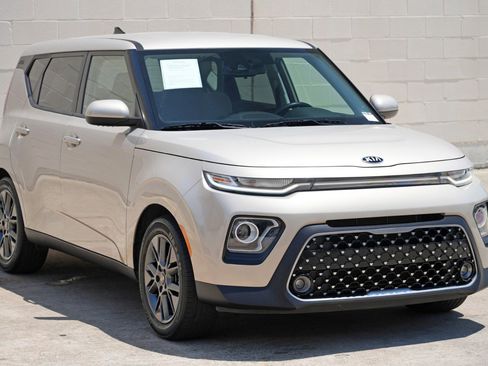 Used 2020 Kia Soul EX FWD image 47