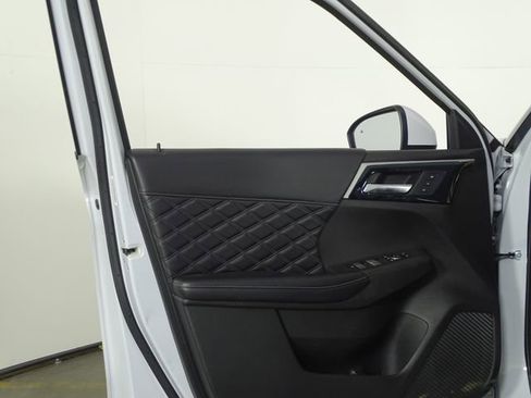 Used 2022 Mitsubishi Outlander SEL image 15