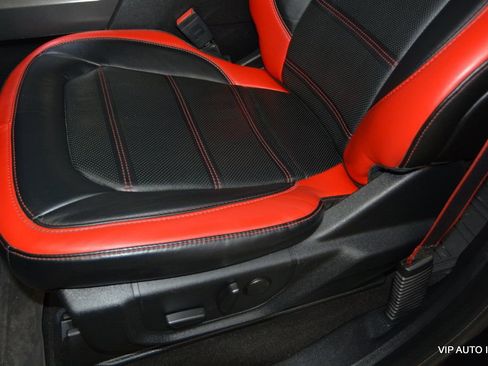 Used 2019 Ford F150 Lariat w/ Equipment Group 502A Luxury image 17