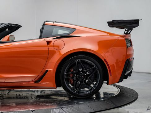 Used 2019 Chevrolet Corvette ZR1 RWD image 10