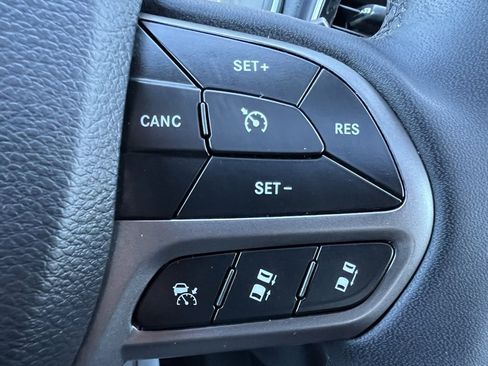 Used 2022 Jeep Cherokee Limited w/ Mopar Interior Package image 44