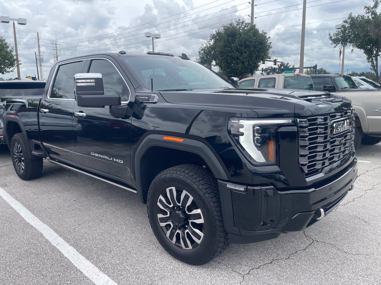 Used 2026 GMC Sierra 2500 Denali Ultimate w/ Max Trailering Package AWD/4WD image 5