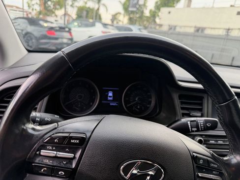Used 2020 Hyundai Elantra Value Edition w/ Cargo Package (C1) FWD image 6