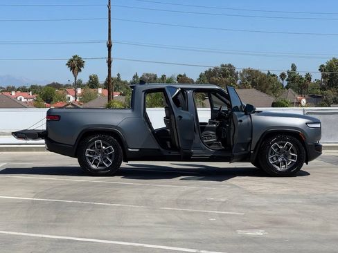 Used 2024 Rivian R1T Adventure Dual AWD/4WD image 28