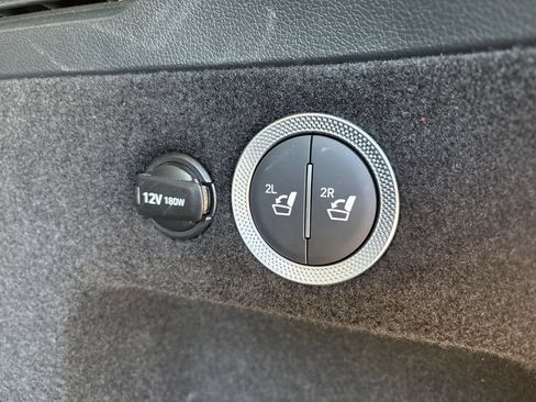 Used 2025 Genesis GV80 AWD 2.5T Standard image 40