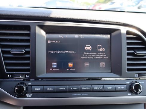 Used 2017 Hyundai Elantra SE FWD image 22