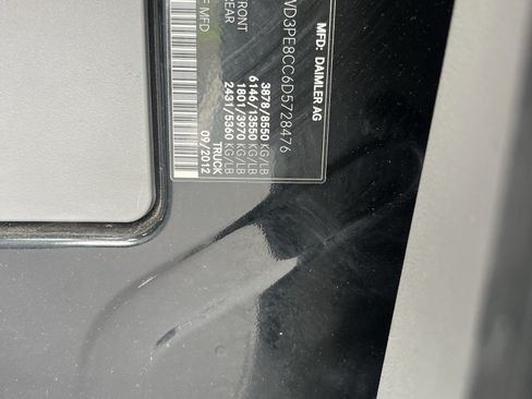 Used 2013 Mercedes-Benz Sprinter 2500 image 31