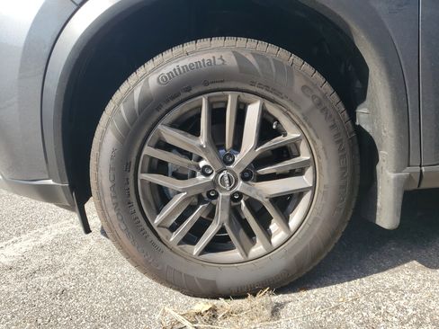 Certified 2023 Nissan Rogue S image 6