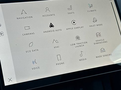 New 2025 Land Rover Discovery Sport S image 22