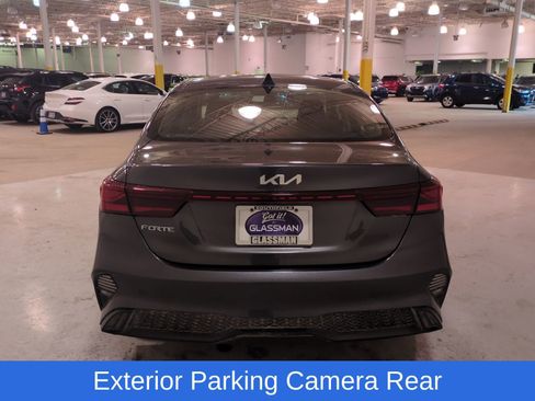 Certified 2023 Kia Forte LXS FWD image 4
