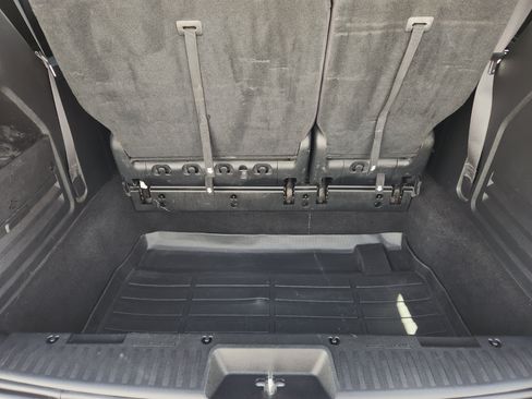 Used 2019 Dodge Grand Caravan SE FWD image 33