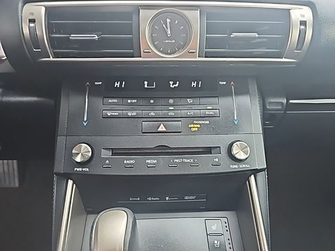 Used 2015 Lexus IS 250 image 18