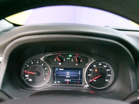 Used 2023 GMC Acadia SLE w/ Driver Convenience Package FWD image 18