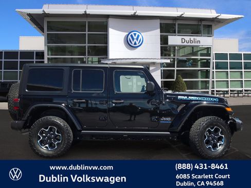 Used 2023 Jeep Wrangler Unlimited Rubicon 4xe AWD/4WD image 3
