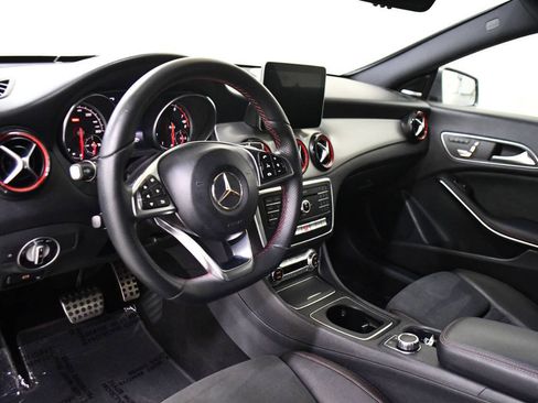 Used 2018 Mercedes-Benz CLA 250 image 13