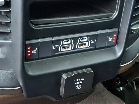 Used 2025 RAM 2500 Limited image 11