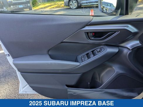 Certified 2025 Subaru Impreza 2.0i image 12