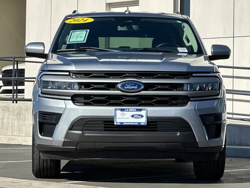 Used 2024 Ford Expedition Max XLT image 8