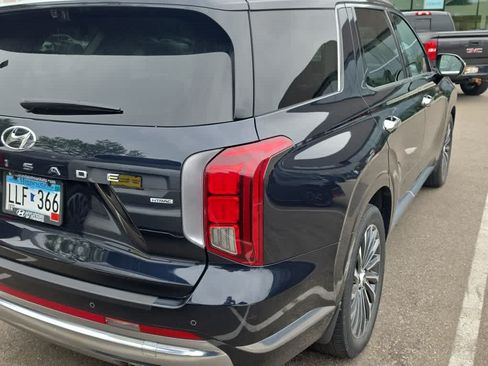 Certified 2024 Hyundai Palisade Calligraphy AWD/4WD image 3