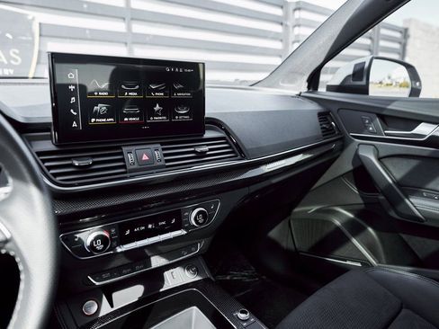 Used 2024 Audi SQ5 Premium Plus image 66