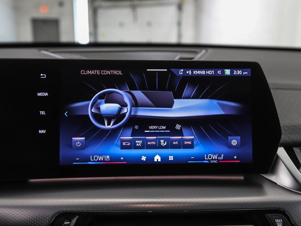 Used 2026 BMW X2 xDrive28i AWD/4WD image 17