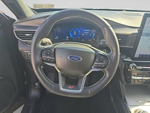 Used 2023 Ford Explorer ST w/ Equipment Group 401A AWD/4WD image 4
