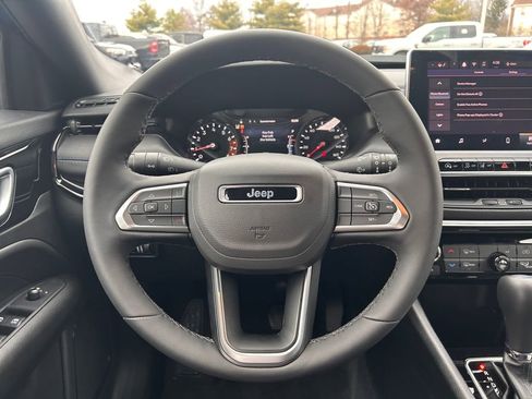 Certified 2025 Jeep Compass Latitude w/ Altitude Special Edition image 11