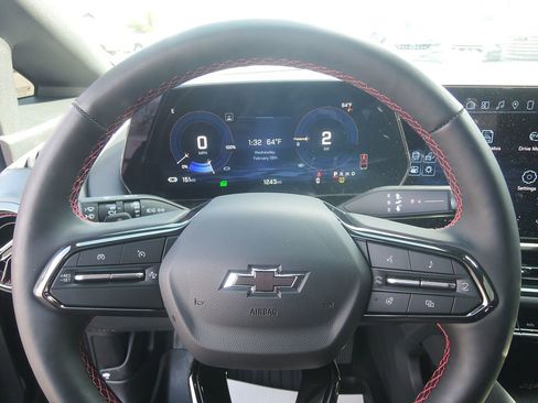 Used 2025 Chevrolet Equinox EV RS image 13