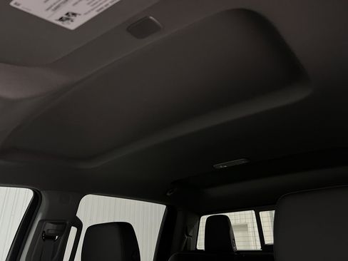 New 2025 GMC Sierra 2500 SLT w/ Texas SLT Premium Package image 17