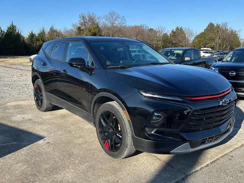 Used 2023 Chevrolet Blazer LT w/ Driver Confidence Package image 2