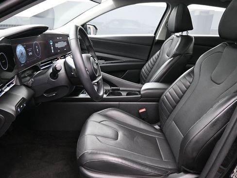 Certified 2023 Hyundai Elantra Limited image 10