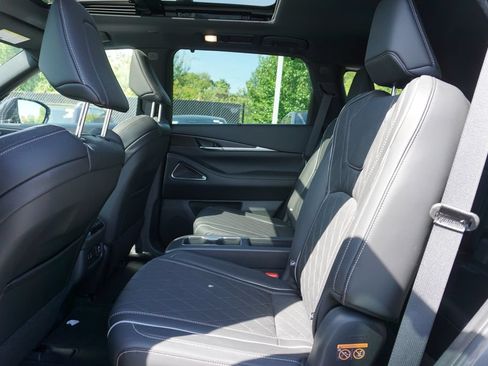 Used 2025 INFINITI QX60 Autograph w/ Cargo Package AWD/4WD image 22