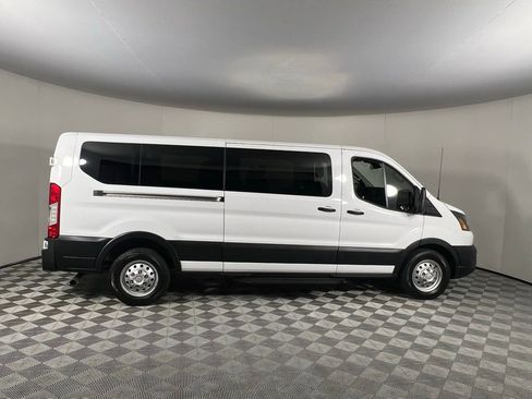 Used 2023 Ford Transit 350 XL image 5