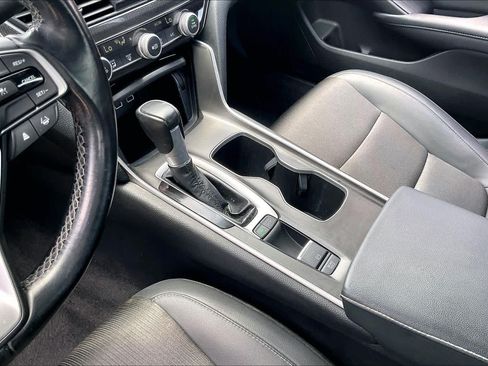 Used 2022 Honda Accord Sport image 16