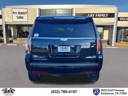 Used 2020 Cadillac Escalade Luxury AWD/4WD image 19