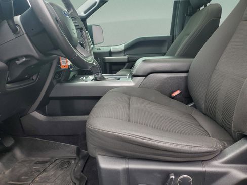 Used 2017 Ford F150 XLT w/ Equipment Group 302A Luxury AWD/4WD image 14