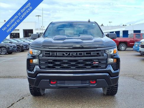 Used 2022 Chevrolet Silverado 1500 Custom Trail Boss w/ LPO, Dark Essentials Package image 2